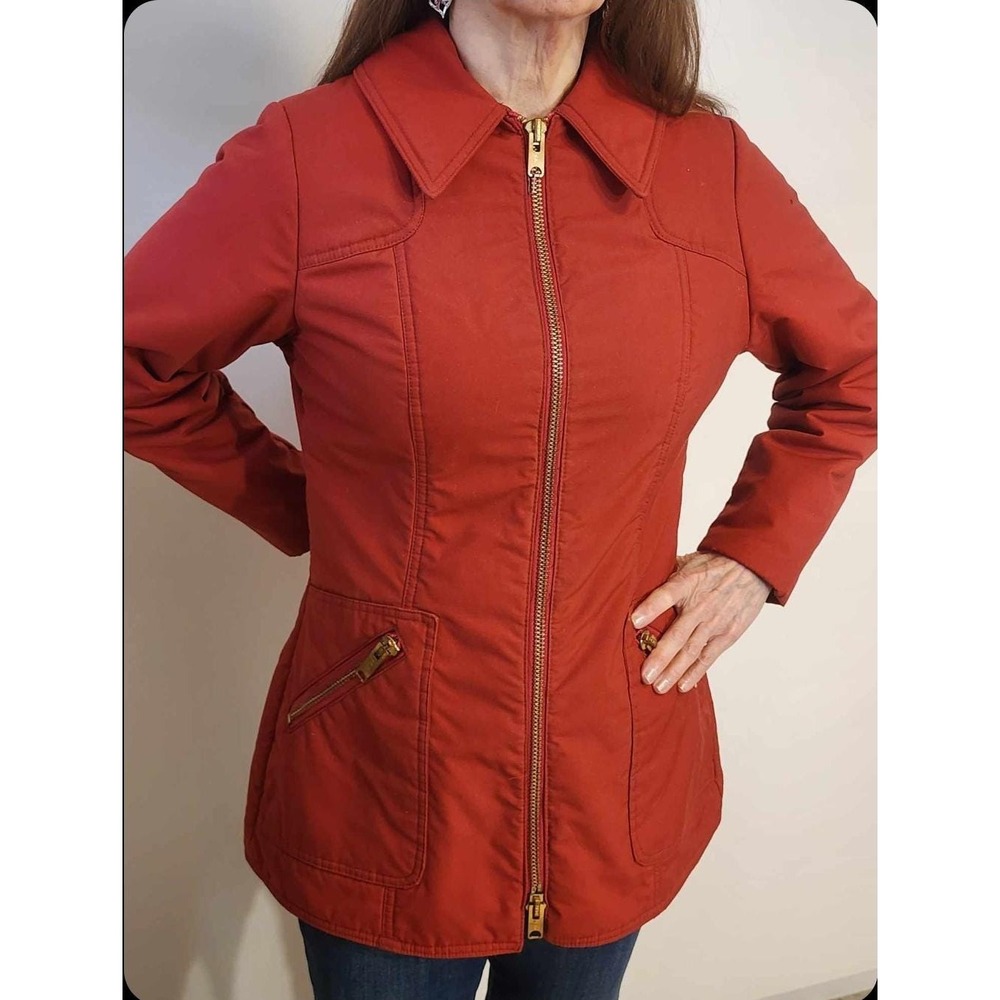 Aspen City Parka red coat by Oscar de la Renta defines & gives hourglass curves